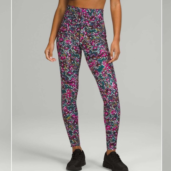 [LULULEMON] Base Pace High-Rise Tight 27” in ‘Floral Electric Multi’ - Picture 4 of 11